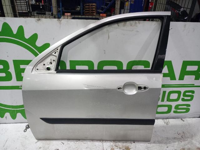  para Ford Focus I (DFW)