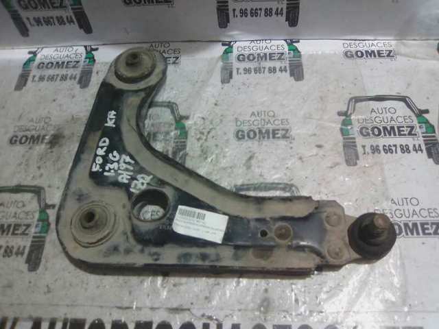 Braço oscilante inferior esquerdo de suspensão dianteira 1448622 FORD