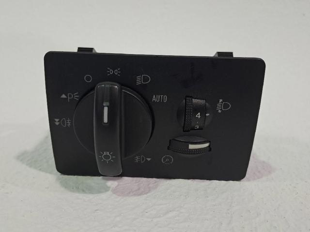 Comutador das luzes no "painel de instrumentos" 1471867 FORD