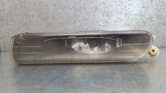 Luzes de nevoeiro esquerdas 147271LI BMW