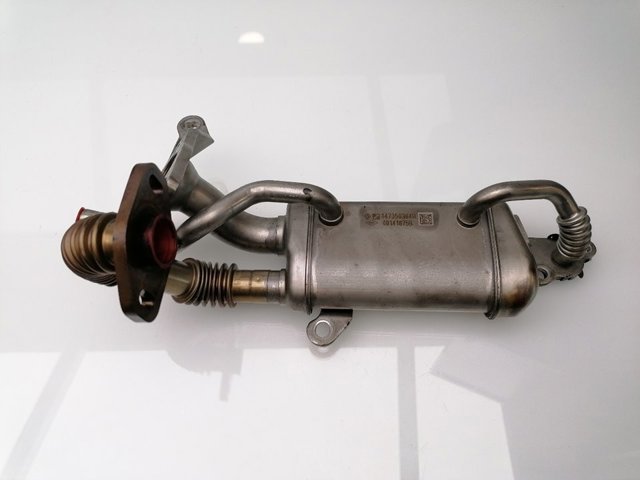Radiador do sistema EGR de recirculação dos gases de escape 147350364R RENAULT