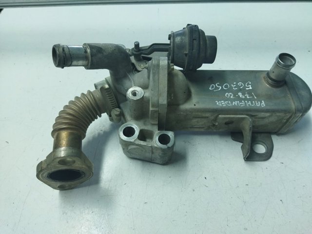 Radiador do sistema EGR de recirculação dos gases de escape 147355X00A NISSAN