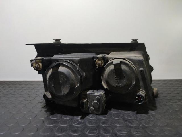 Luz esquerda 14742500 VAG