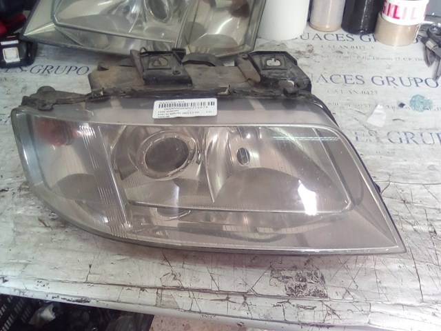 Luz esquerda 14846700 VAG