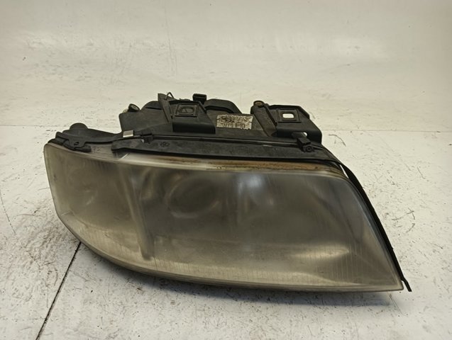 Luz direita 14846800 VAG