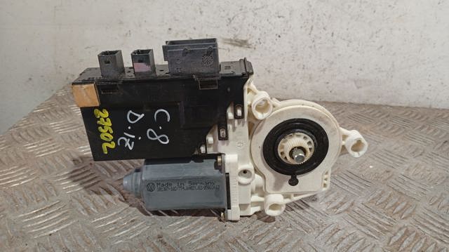 Motor de acionamento de vidro da porta dianteira esquerda 1488740080 PEUGEOT