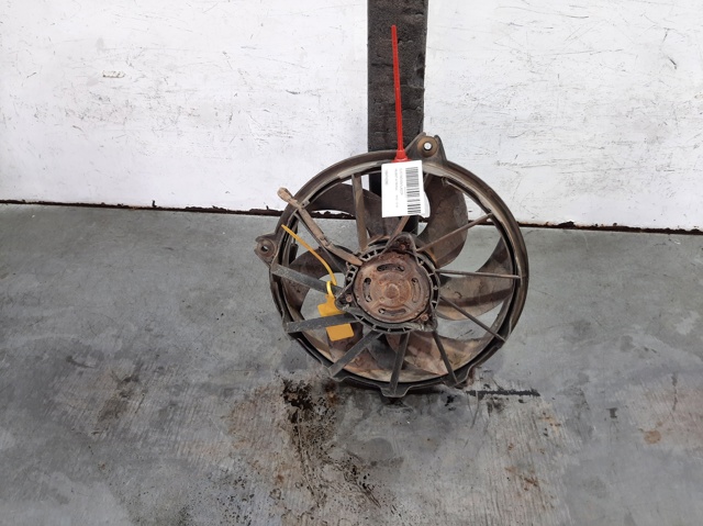Ventilador elétrico de esfriamento montado (motor + roda de aletas) direito 1494742080 PEUGEOT