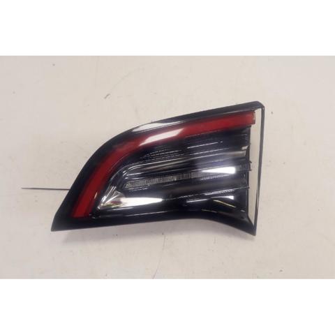 150208900B Tesla