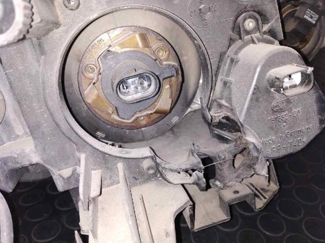Luz esquerda 15183300 BMW