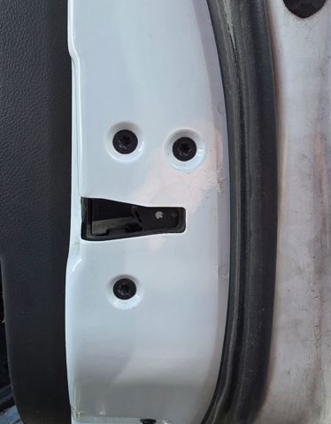 Fecho da porta dianteira direita 1523307 FORD