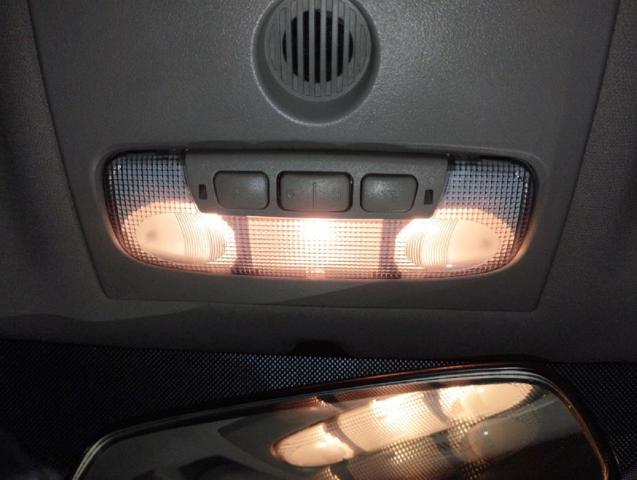 Quebra-luz de iluminação de salão (de cabina) 1531211 FORD