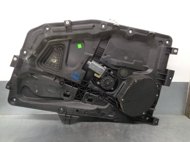 Mecanismo de acionamento de vidro da porta dianteira direita 1546517 FORD