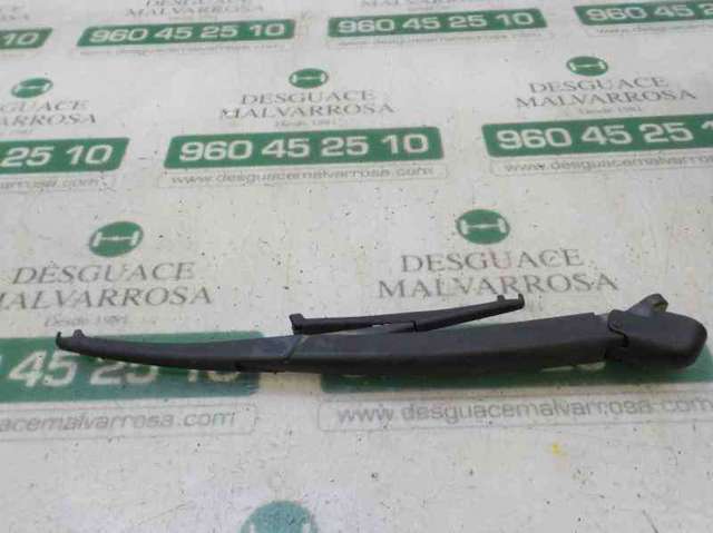 Braço de limpa-pára-brisas de vidro traseiro 1554050 FORD