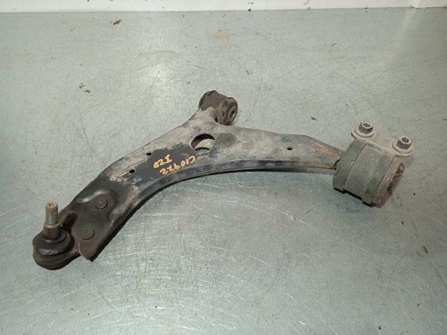 Braço oscilante inferior esquerdo de suspensão dianteira 1570285 FORD