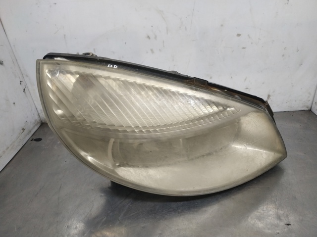Luz direita 15810400RE RENAULT