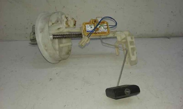 Sensor do nível de combustível no tanque 1582881000 MERCEDES