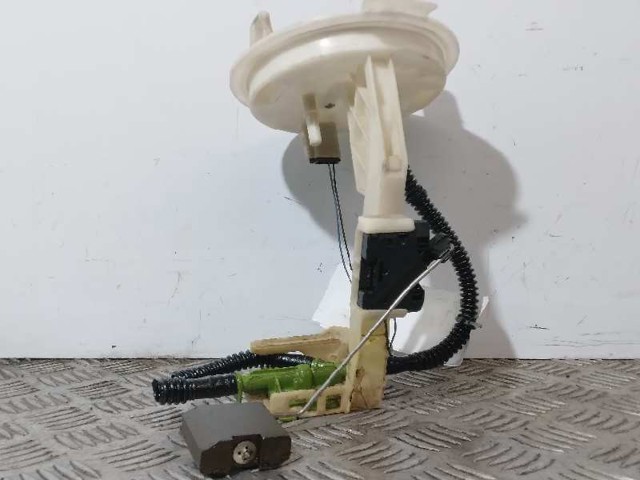 Sensor esquerdo do nível de combustível no tanque 1582881014 MERCEDES