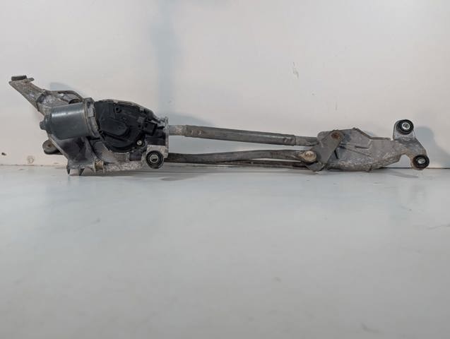 1593001051 Mitsubishi