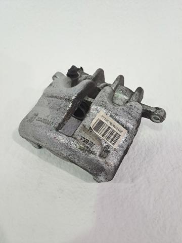 Suporte do freio dianteiro direito 1607731780 FIAT