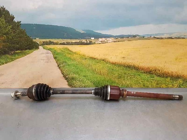 Semieixo (acionador) dianteiro direito 1608505580 PEUGEOT