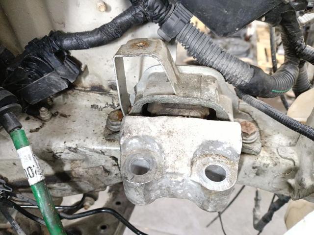 Coxim (suporte) esquerdo traseiro de motor 1608727380 PEUGEOT