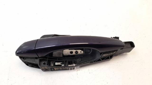 Maçaneta externa esquerda da porta traseira 1609240780 PEUGEOT