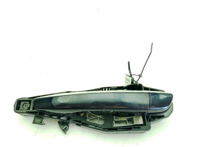 Suporte de maçaneta externa da porta dianteira esquerda 1611145580 PEUGEOT