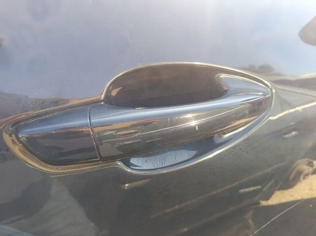 Maçaneta dianteira direita da porta externa 1614555780 PEUGEOT