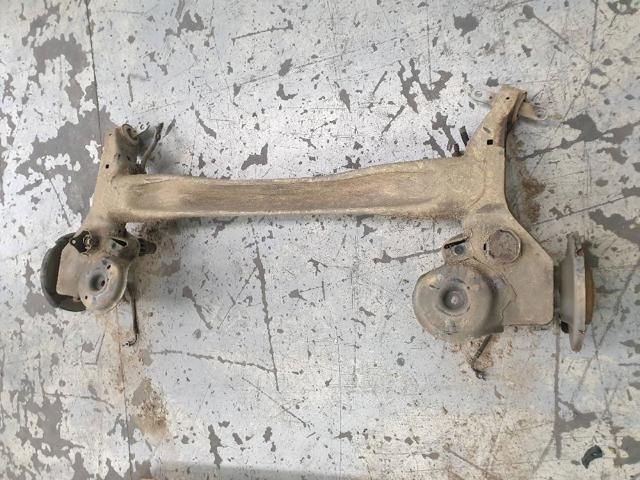 Viga de suspensão traseira (plataforma veicular) 1616785480 PEUGEOT