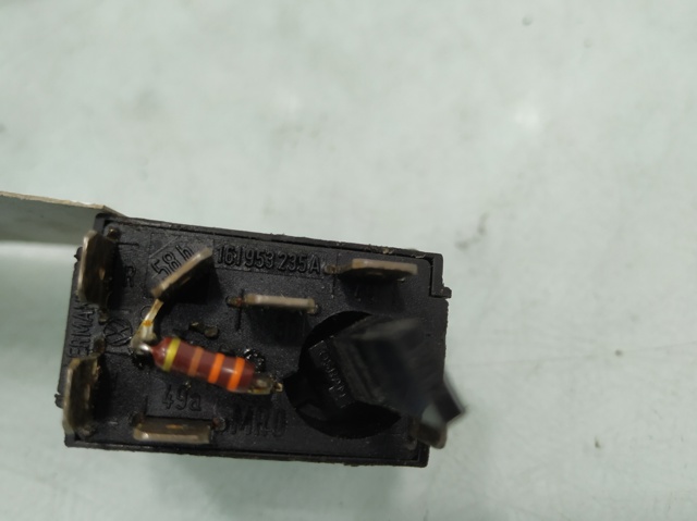 Botão de ativação do sinal de emergência para Volkswagen Transporter 24, 25, 251