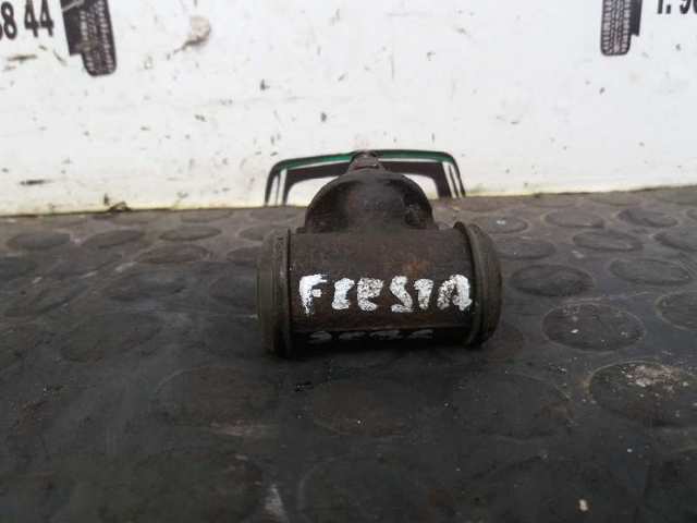 Cilindro traseiro do freio de rodas de trabalho 1630360 FORD