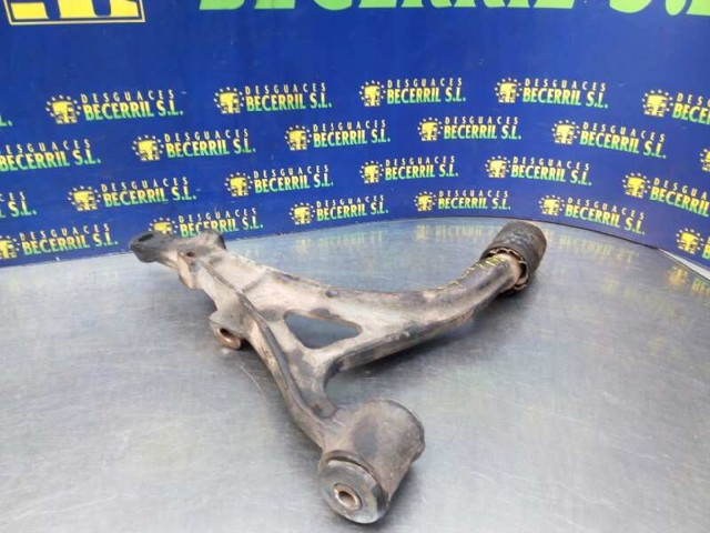 Braço oscilante inferior esquerdo de suspensão dianteira 1633300807 MERCEDES
