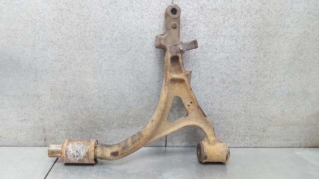 Braço oscilante inferior direito de suspensão dianteira 1633300907 MERCEDES