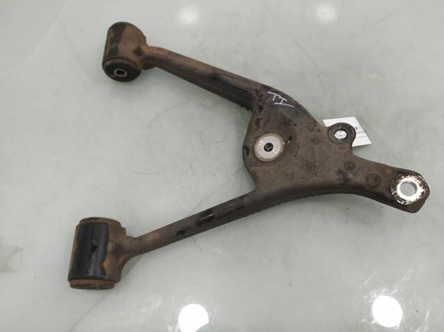 Braço oscilante inferior direito de suspensão dianteira 1633300907 MERCEDES