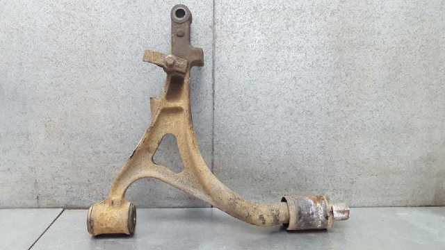 Braço oscilante superior direito de suspensão dianteira 1633330101 MERCEDES