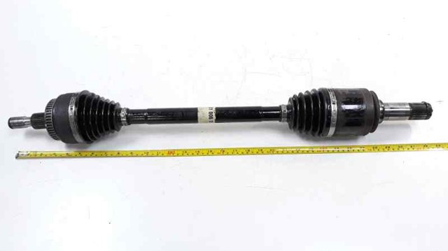 1633500210 Mercedes