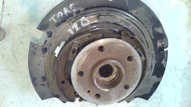 Braço oscilante inferior esquerdo de suspensão traseira 1633500906 MERCEDES