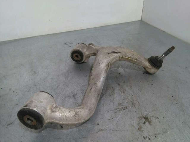 Braço oscilante superior esquerdo de suspensão traseira 1633520401 MERCEDES