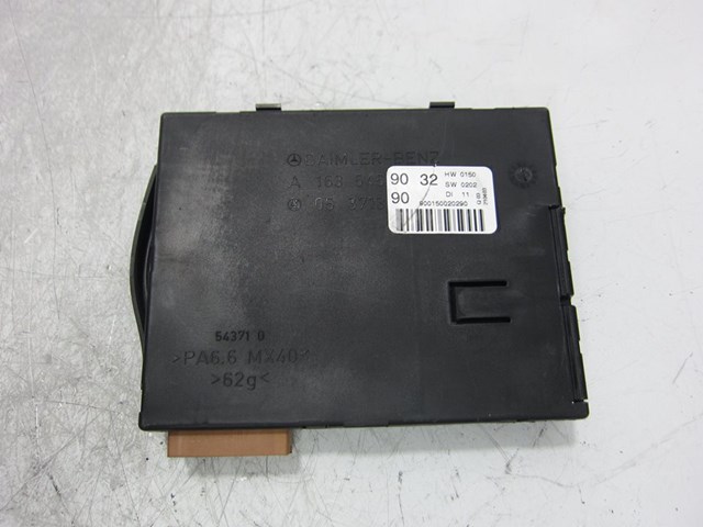 1635459032 Mercedes