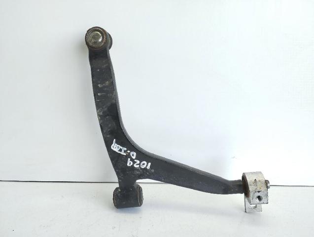 Braço oscilante inferior esquerdo de suspensão dianteira 1635773480 PEUGEOT