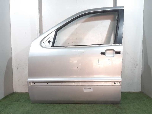 1637201505 Mercedes