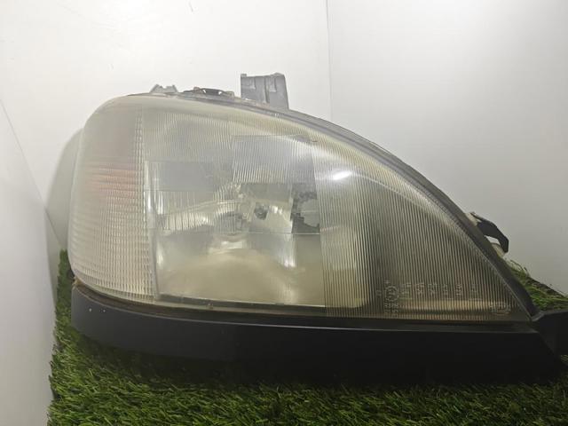 1638200049 Mercedes