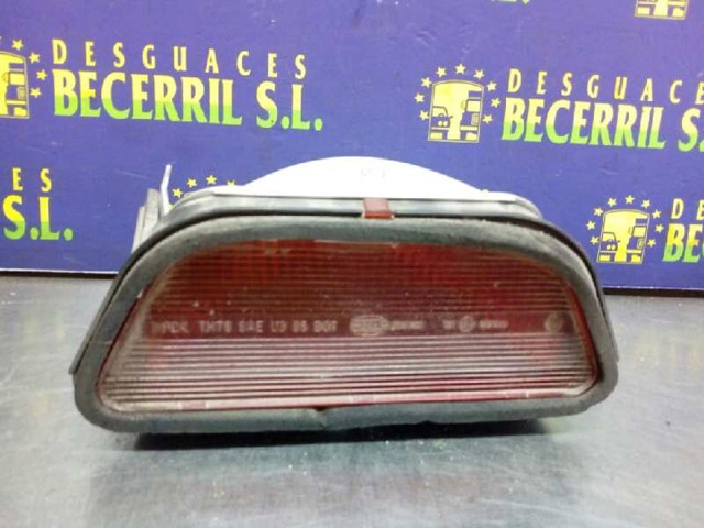 Sinal de parada traseiro adicional 1638200156 MERCEDES