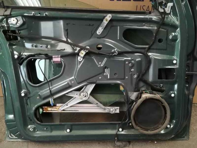 Luzes de nevoeiro esquerdas 1638200328 MERCEDES