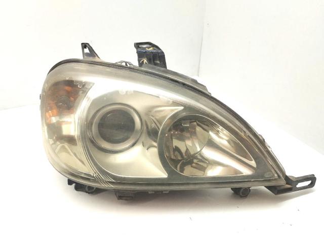 Tampa das luzes traseiras 1638200749 MERCEDES