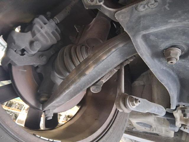 Braço oscilante inferior direito de suspensão dianteira 1643189180 PEUGEOT