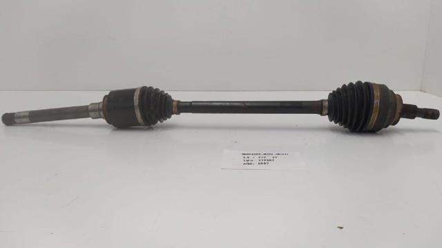 Semieixo (acionador) dianteiro direito 1643302101 MERCEDES