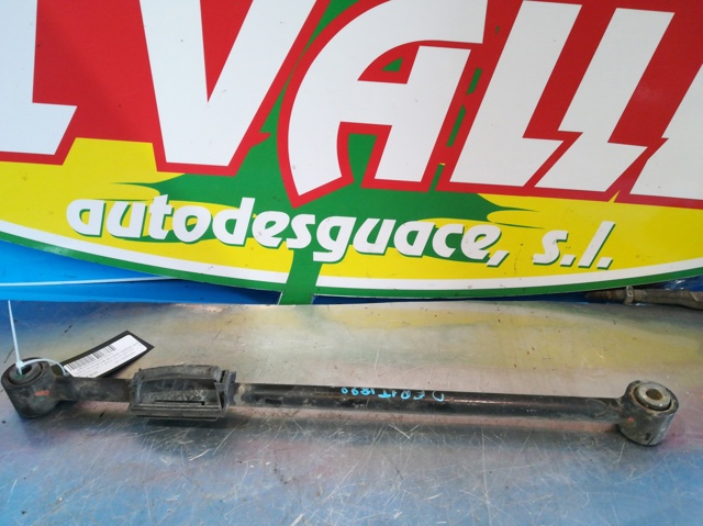 Braço oscilante superior direito de suspensão traseira 1643501606 MERCEDES