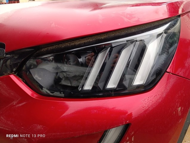 Luz esquerda 1656238680 PEUGEOT