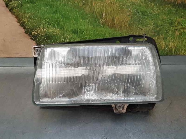 Luz esquerda 165941017K VAG